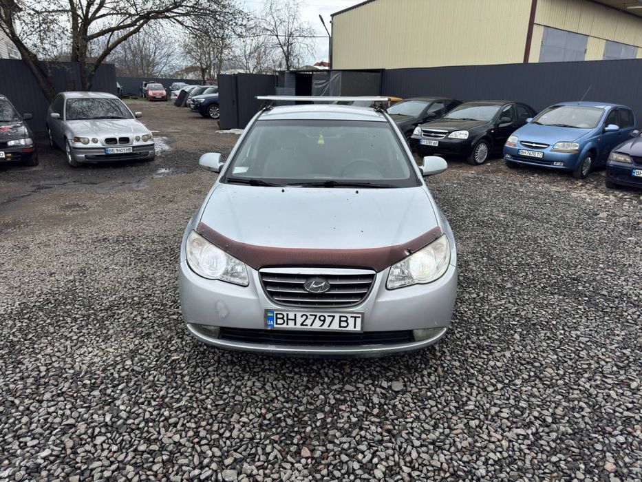 Hyundai Elantra 1.6 автомат