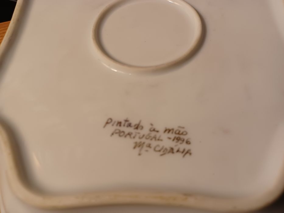 Prato decorativo pintado à mão