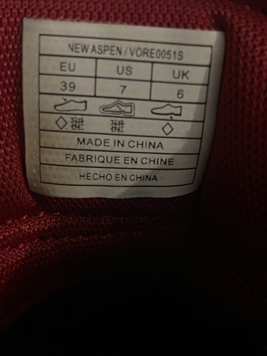 Levis Черевики демісезонні , 39 розмір, 25,5 см.