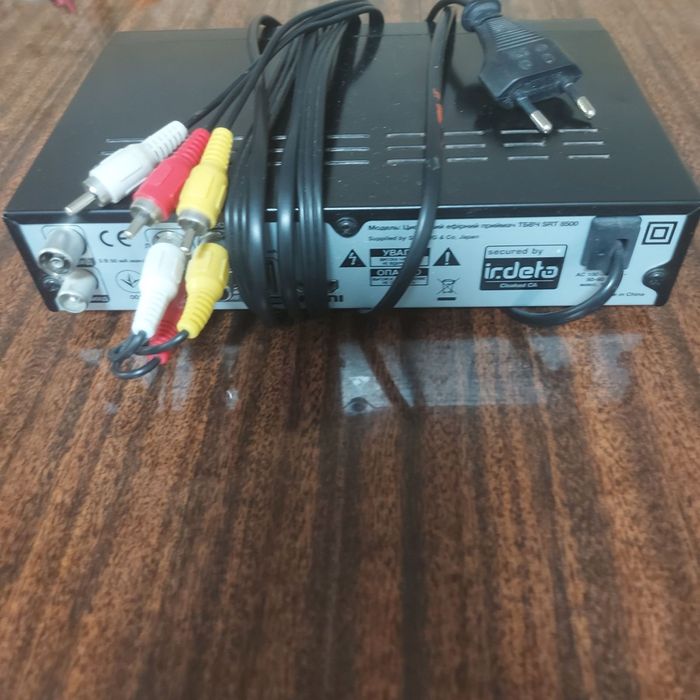 Цифровий тюнер T2 Strong SRT 8500 + Wi-Fi адаптер (Повний комплект)