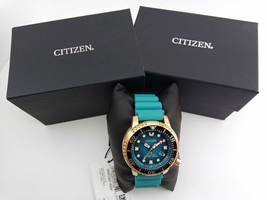 Японские мужские часы - 200м дайверы Citizen Eco-Drive BN0162-02X