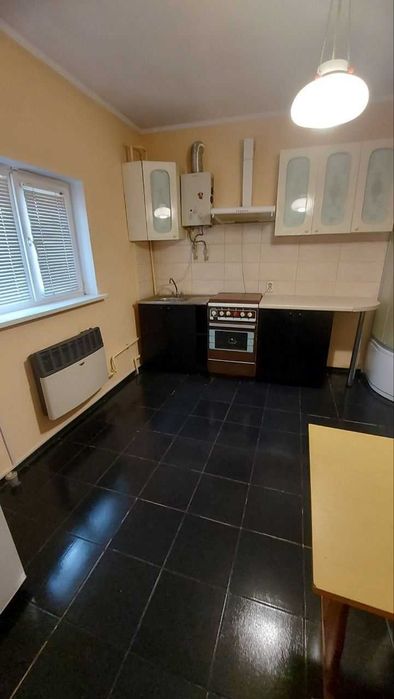 Продаж частини будинку. Окремий двір. вул. Патріарха Мстислава №14019