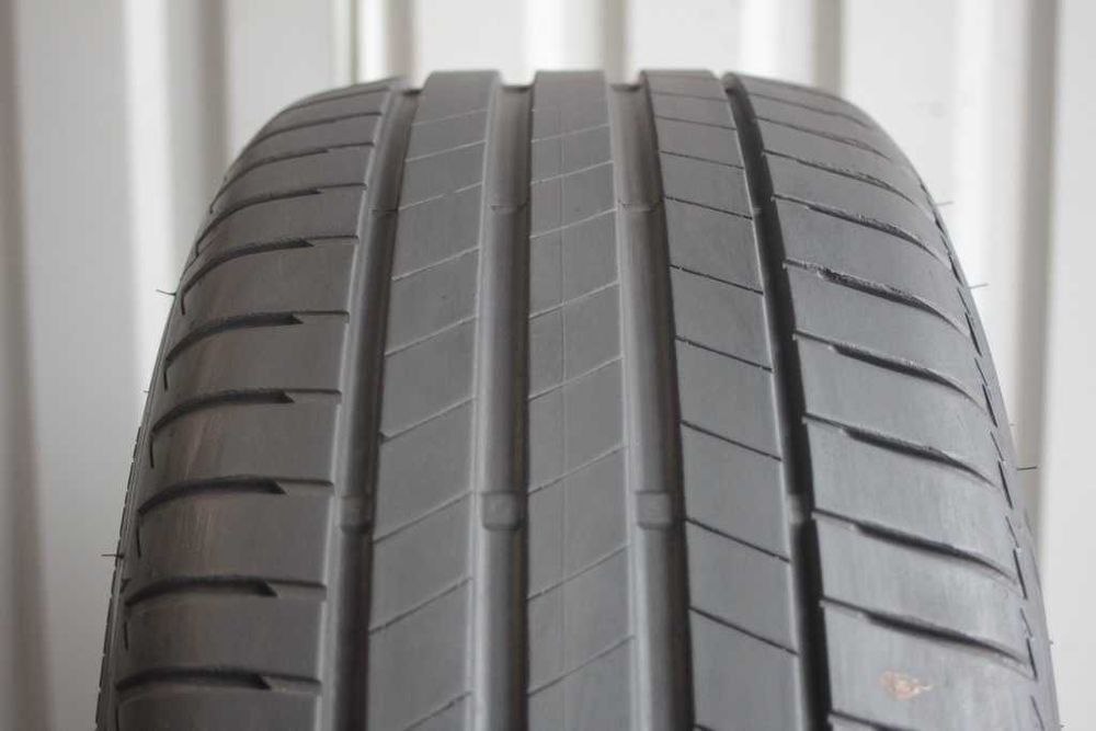245/45/19 Bridgestone Turanza T005 245/45 R19 2021r