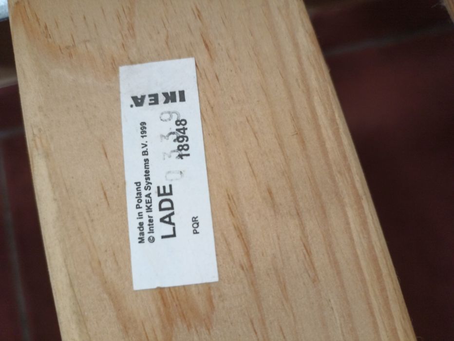 Estrutura de cama IKEA