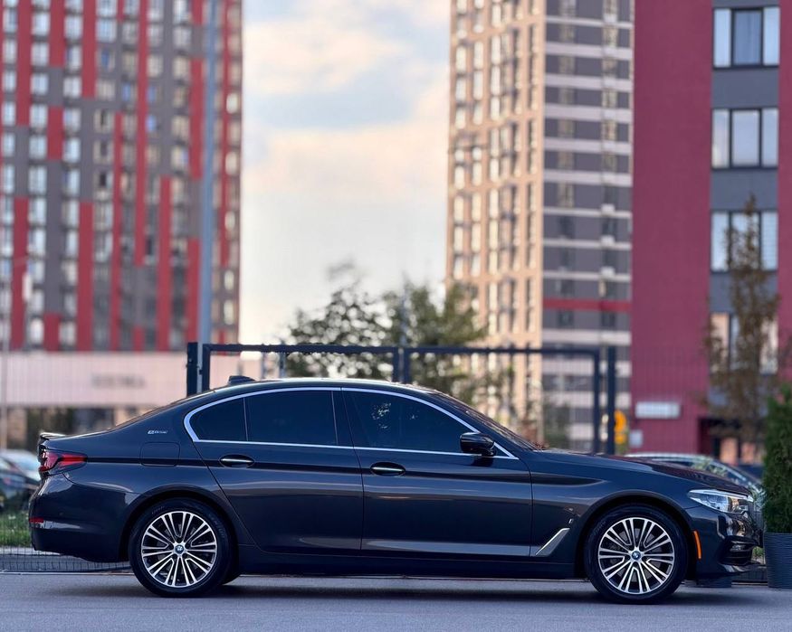 Продаж гарного BMW 530е