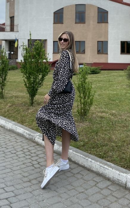 Сукня міді на довгий рукав Mango