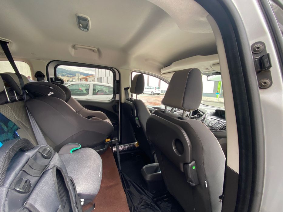 Ford tourneo courier 1.0 100 cv