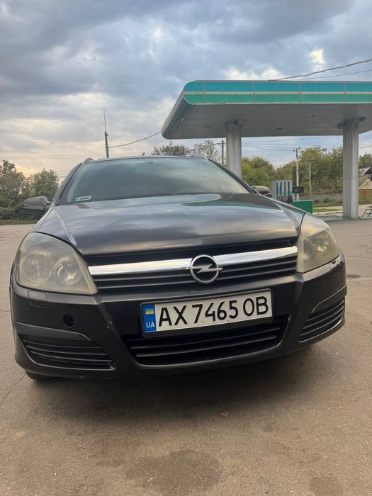 Срочно продам Опель Астра Н