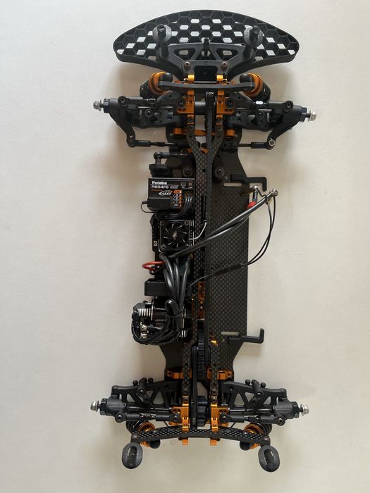 Xray T4 2017 C/Electronica Hobbywing + Servo Bruno BR1