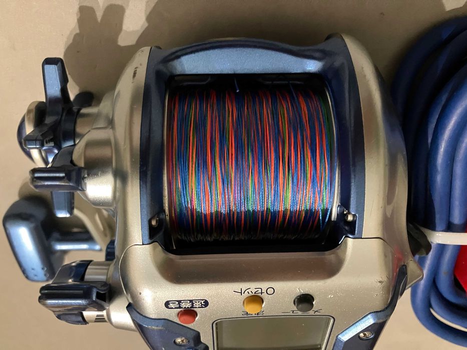 Carreto eletrico de pesca SHIMANO 3000H