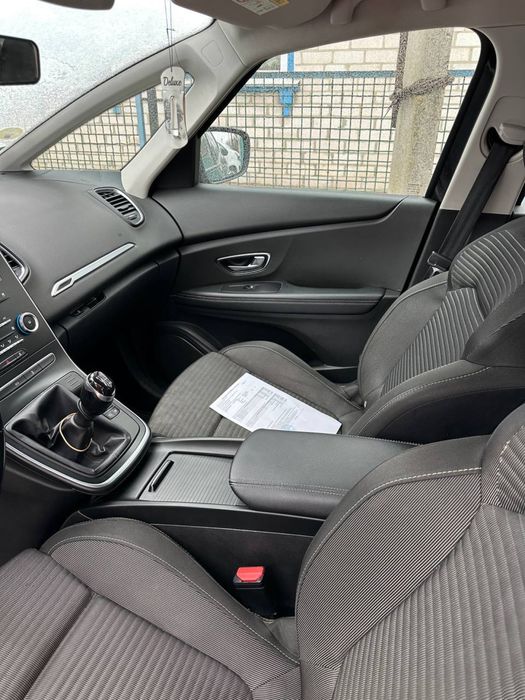 Продам Renault Scenic 2017