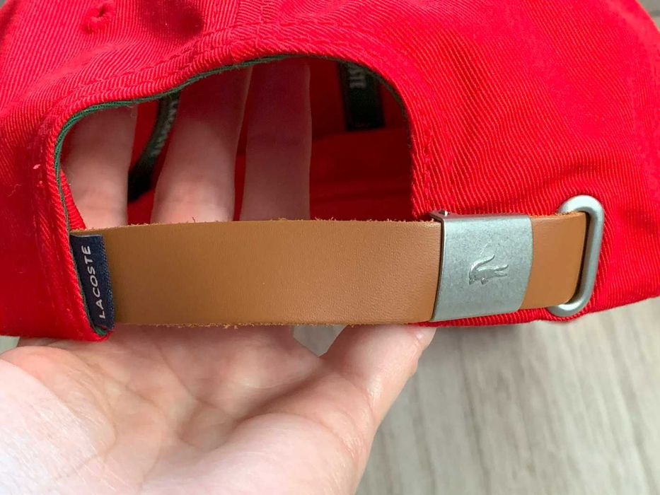 Czapka z daszkiem LACOSTE czerwona z małym logo