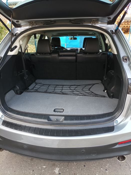 Пасажирські та вантажні перевезення