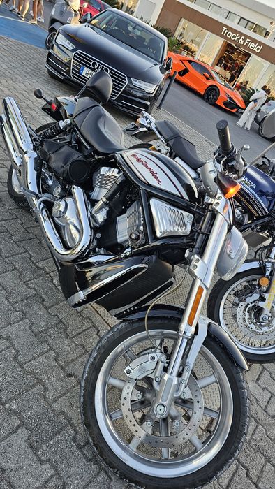 Harlay-Davidson V-ROD VRSCR Street ROD