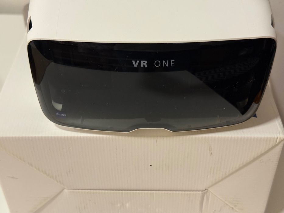 Óculos de realidade virtual VR ONE, nunca usados