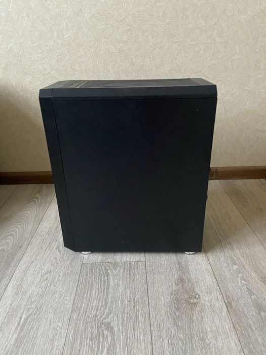 Корпус 1StPlayer F4-3B1 Black в гарному стані