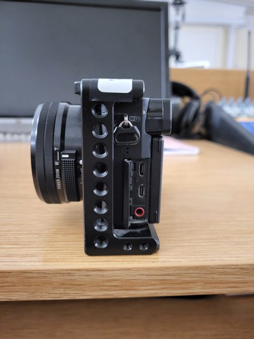 Sony a6300 + kit + cage smallrig. 3231 пробіг: 22 400 грн. - Цифрові ...