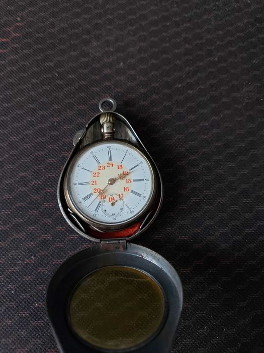 Antyczny zegarek kieszonkowy