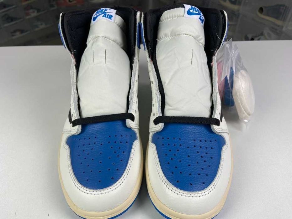 Air Jordan 1 Fragment Design x Travis Scott