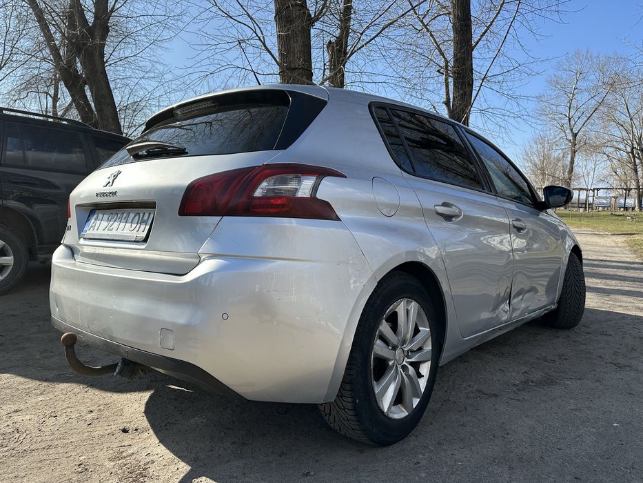 Peugeot 308   2016  1.6 дизель