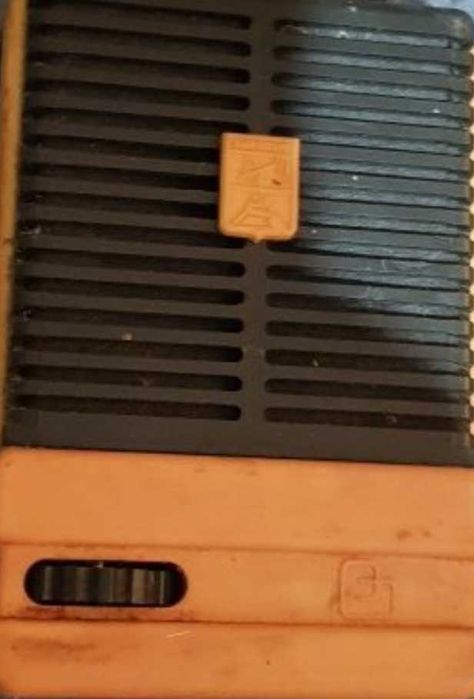 Радио ссср раритет на кухню в розетку (размер радио с кисть руки)