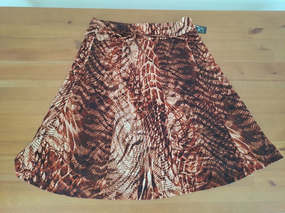 Peças de Roupas novas variadas