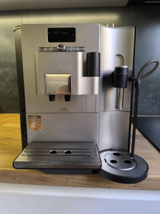 Ekspes cisnieniowy Siemens EQ 700 Lseries aromaSense