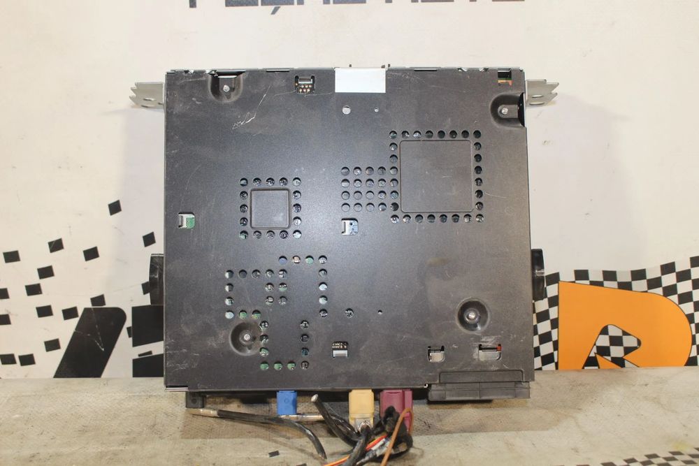 Rádio / auto-rádio BMW 1 (F20)