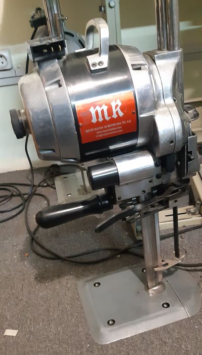 Шабельний розкрійний ніж Mayer MR05