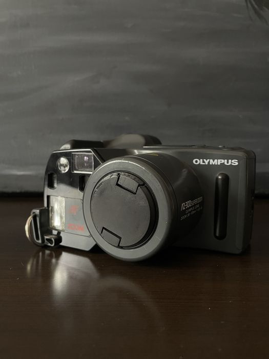 Olympus AZ-300 Super Zoom