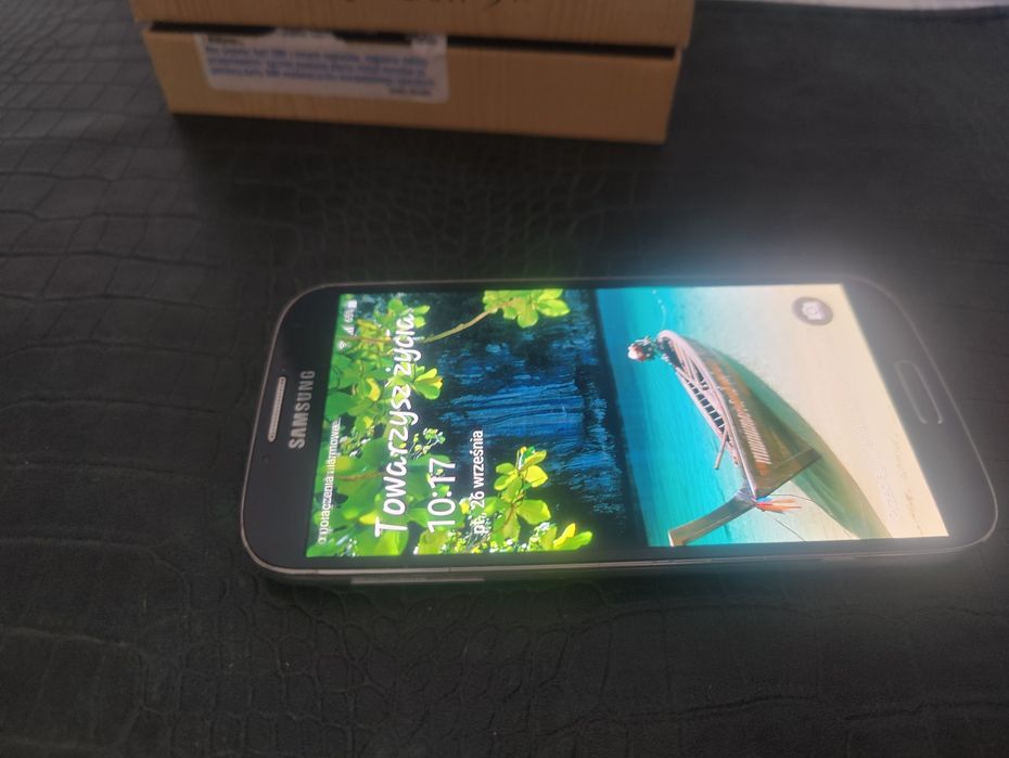 Samsung S4 LTE GT-I9505  2 Sztuki