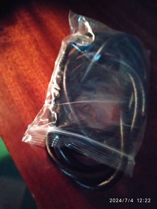 Швейная машинка Подольск + стол ,ящики итд ножной и ручной привод