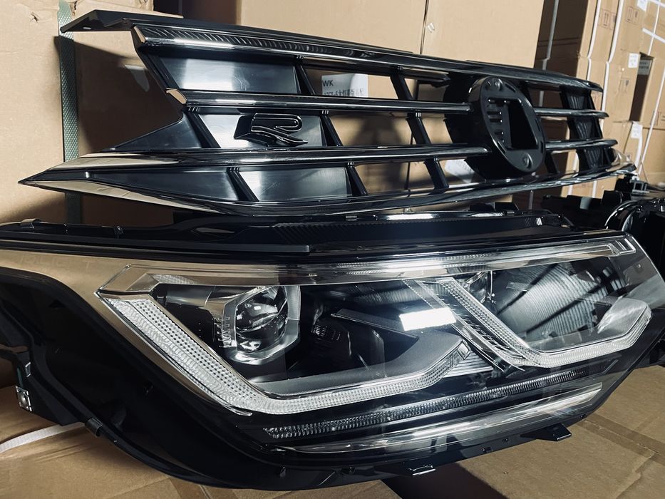 Решетка радиатора Volkswagen Tiguan 21+