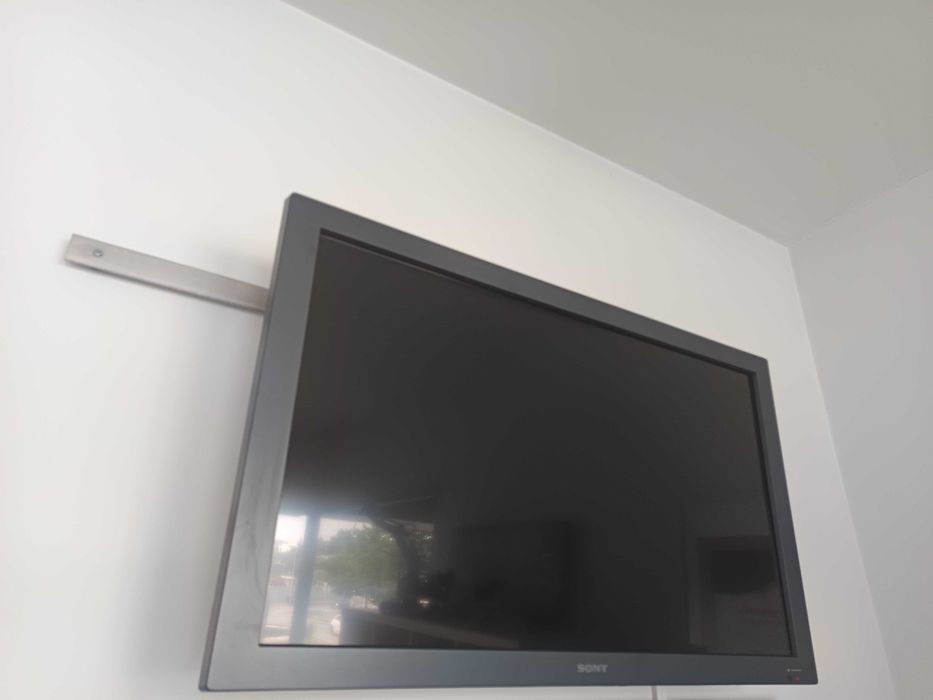 Televisão Sony Profissional + Suporte — Excelente Estado