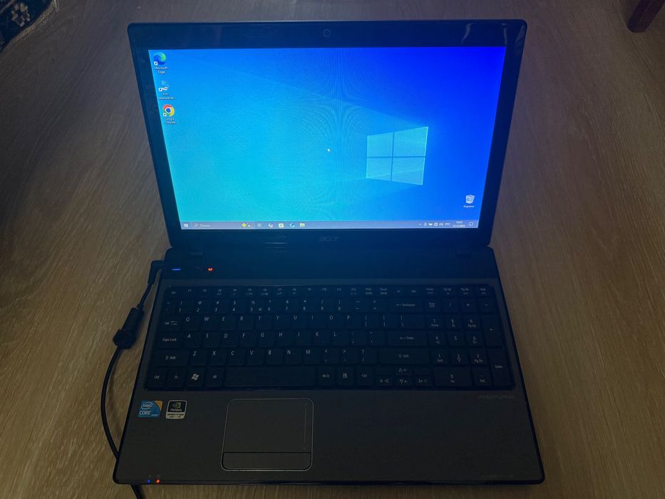 Ноутбук Acer Aspire 5741 працює -ОПИС
