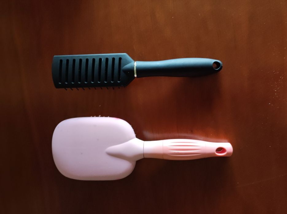Escovas cabelo novas