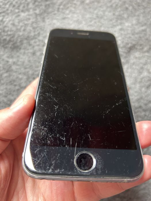 Iphone 6s 32Gb телефон