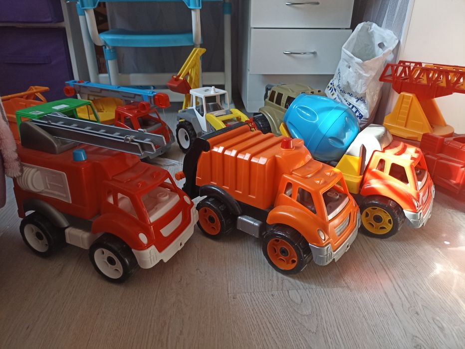 Машинки для ребенка