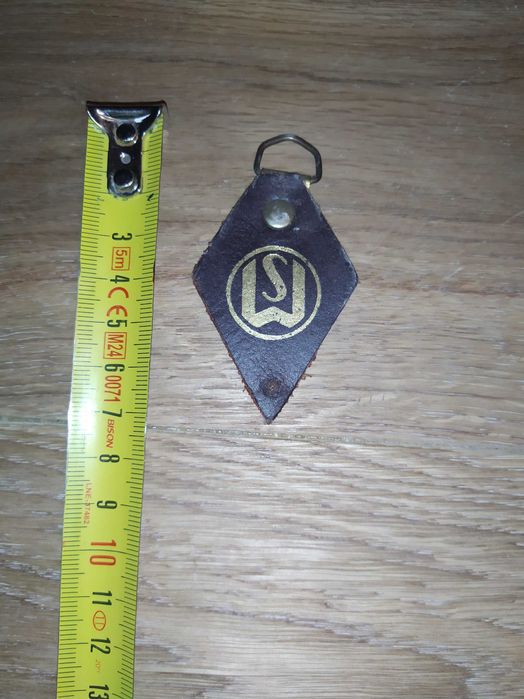 Breloczek bryloczek HSW SW Huta Stalowa Wola skórzany skóra