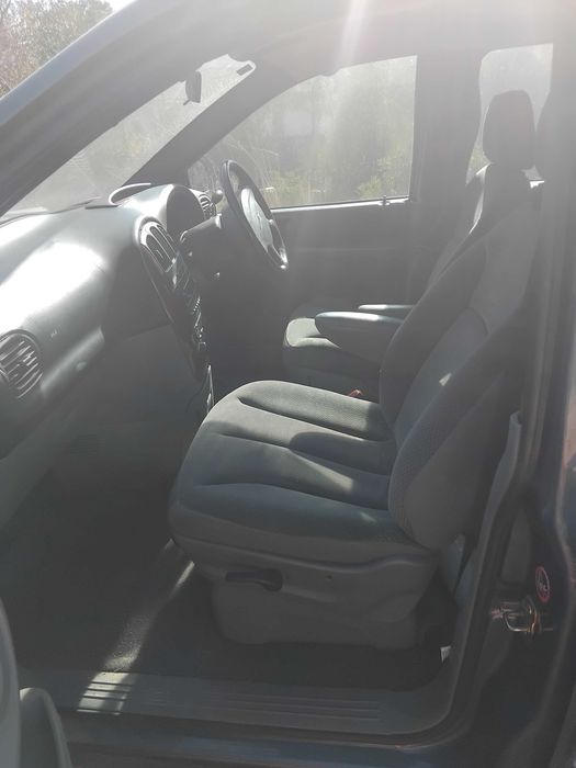 Chrysler Voyager 2.8 CRD LX (2006) - Completa para Peças