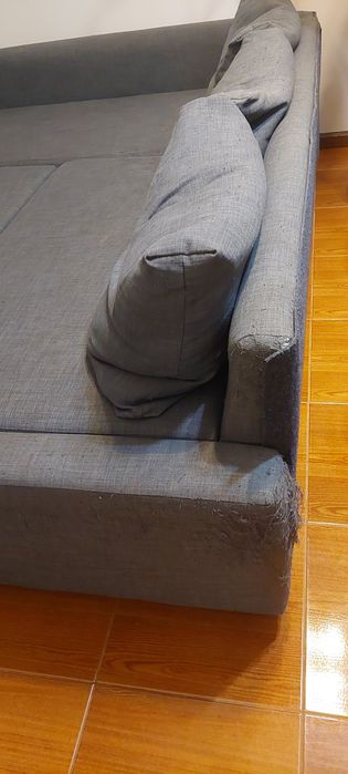 Sofá cama com arrumação
