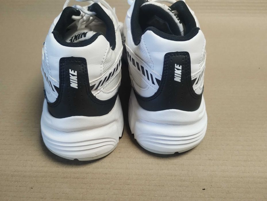 buty sportowe Nike initiator 44,5