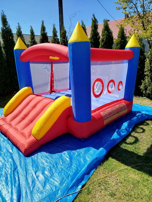 Dmuchaniec trampolina plac zabaw