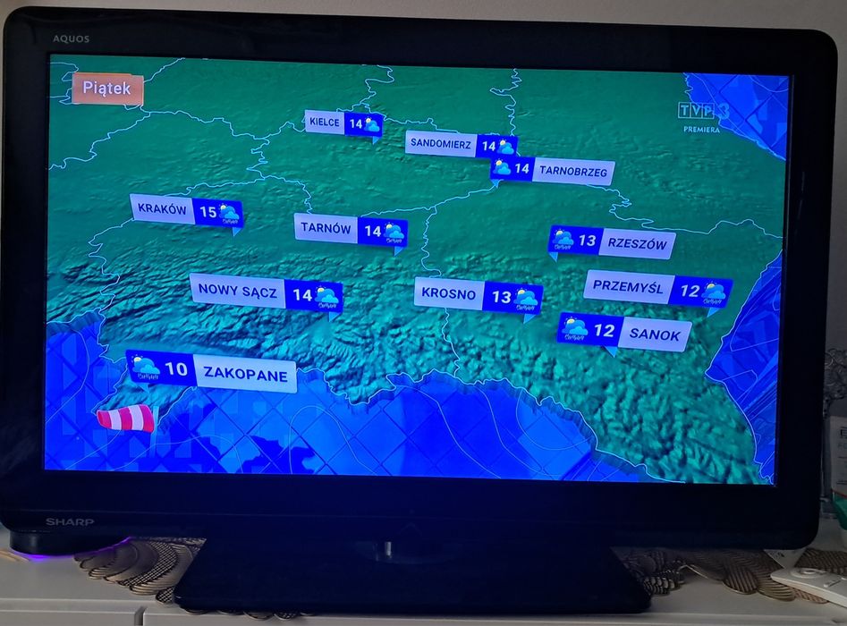 Sharp aquos lcd 32 cale