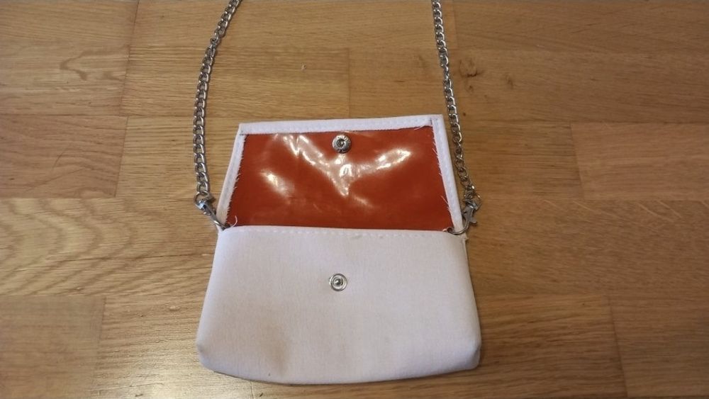 Damska mała różowa torebka