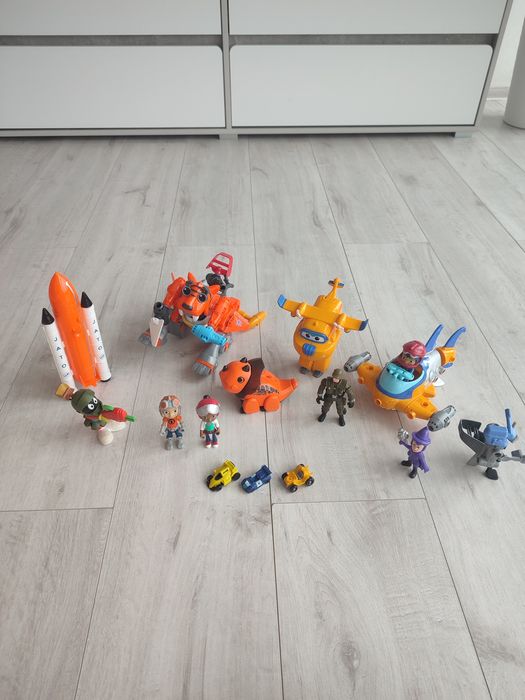 Набіріграшок Рост Механік (Rusty Rivets) – герої, техніка, маши