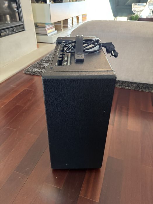 Amplificador Fender Mustang ll (40W)