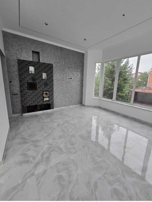 Продам будинок 245 кв.м 2 поверхи, підвал Святошинський район
