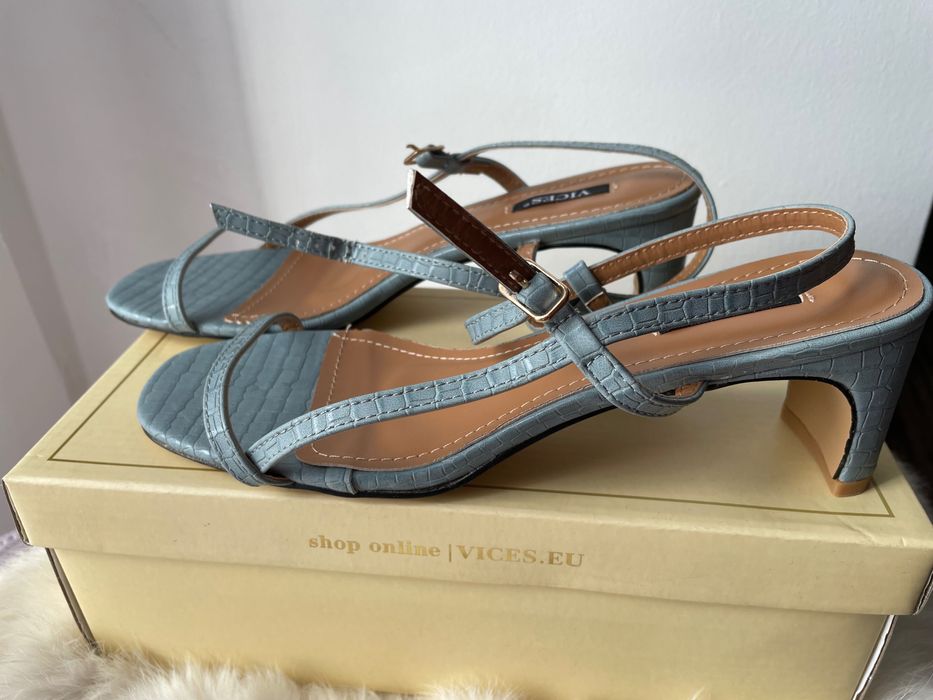 Buty sandały 38 nowe obcas