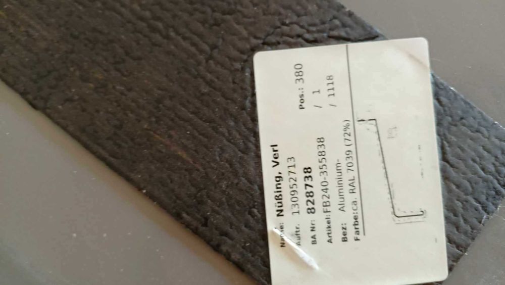 Sprzedam parapety aluminiowe